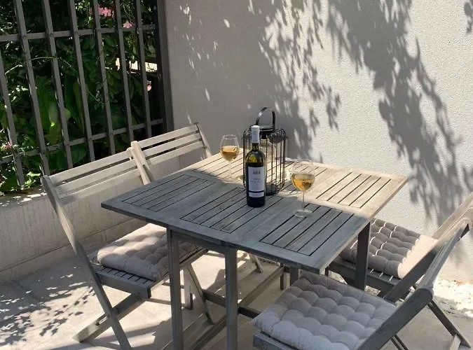 Apartment Kala *